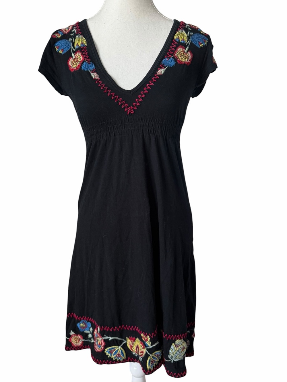 Johnny Was JWLA Black Embroidered V-Neck Cotton Jersey Dress